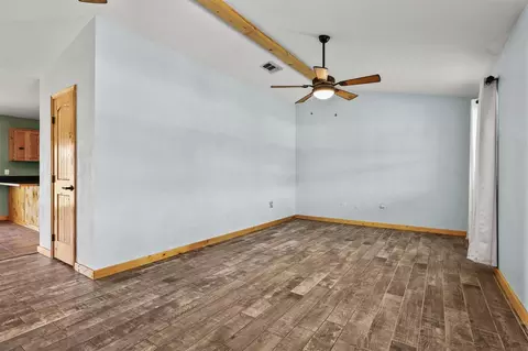 Living - 164 Timothy, Calera, OK 74730 photo 2 of 4