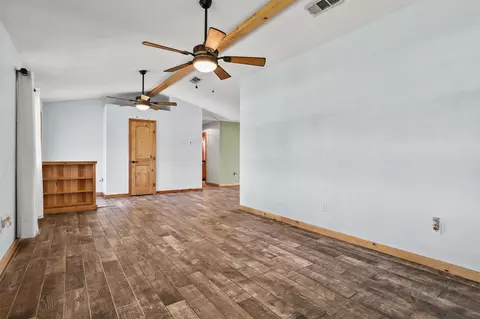 Living - 164 Timothy, Calera, OK 74730 photo 4 of 4