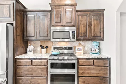 Kitchen - 20609 E 32nd Pl S, Broken Arrow, OK 74014 photo 5 of 8