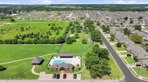 View/Area - 20609 E 32nd Pl S, Broken Arrow, OK 74014 photo 6 of 9