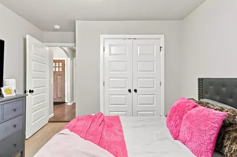 Bedroom - 20609 E 32nd Pl S, Broken Arrow, OK 74014 photo 3 of 5