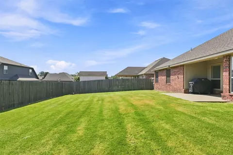 Exterior - 20609 E 32nd Pl S, Broken Arrow, OK 74014 photo 6 of 8