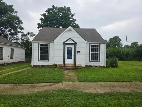 1329 S Armstrong Ave, Bartlesville, OK 74003