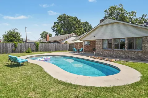 Exterior - 8531 E 35th St, Tulsa, OK 74145 photo 11 of 12