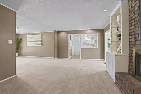 Living - 8531 E 35th St, Tulsa, OK 74145 photo 8 of 11