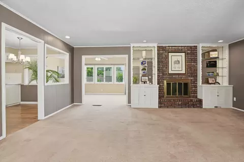 Living - 8531 E 35th St, Tulsa, OK 74145 photo 4 of 11