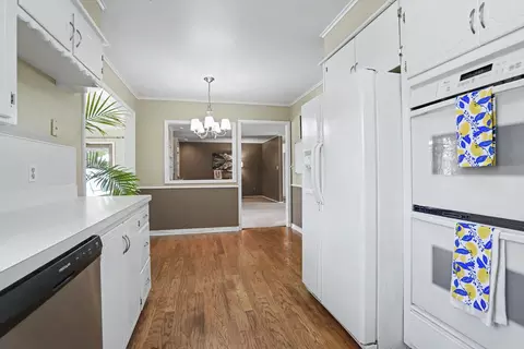 Kitchen - 8531 E 35th St, Tulsa, OK 74145 photo 5 of 5