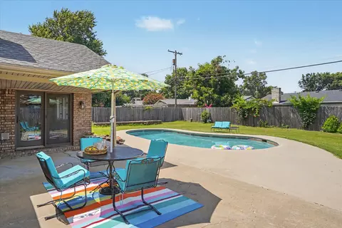 Exterior - 8531 E 35th St, Tulsa, OK 74145 photo 7 of 12