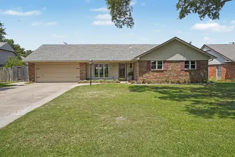 Exterior - 8531 E 35th St, Tulsa, OK 74145 photo 6 of 12