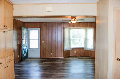 Living - 116307 S 4209 Rd, Eufaula, OK 74432 photo 3 of 8