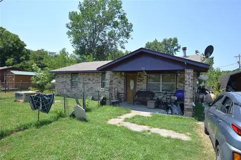 1382 N First St, Westville, OK 74965