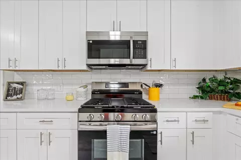 Kitchen - 9178 E Marshall Pl N, Tulsa, OK 74115 photo 4 of 4
