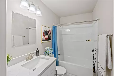 Bath - 9178 E Marshall Pl N, Tulsa, OK 74115 photo 1 of 1