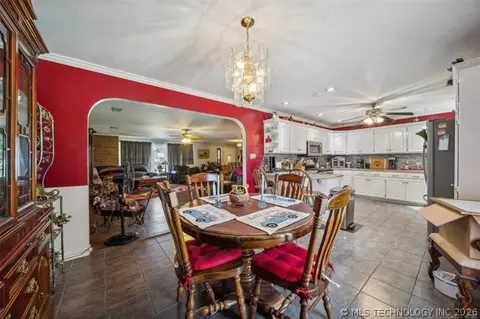 Dining - 8244 E 37th St, Tulsa, OK 74145 photo 1 of 1