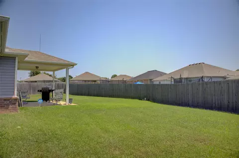 Exterior - 25450 E 93rd Pl S, Broken Arrow, OK 74014 photo 3 of 7