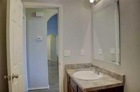 Bath - 25450 E 93rd Pl S, Broken Arrow, OK 74014 photo 4 of 4