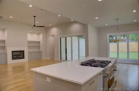 Living - 211 E 34th St, Tulsa, OK 74105 photo 6 of 7