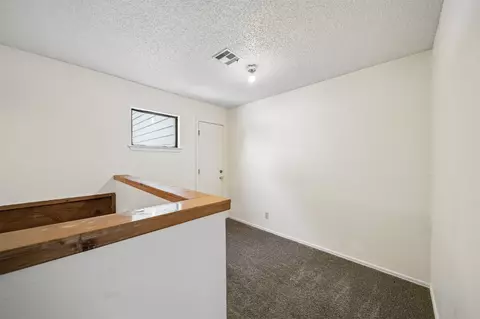 Entry Way - 2201 W Quantico St, Broken Arrow, OK 74011 photo 1 of 3