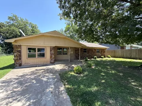 402 S Osage Ave, Beggs, OK 74421