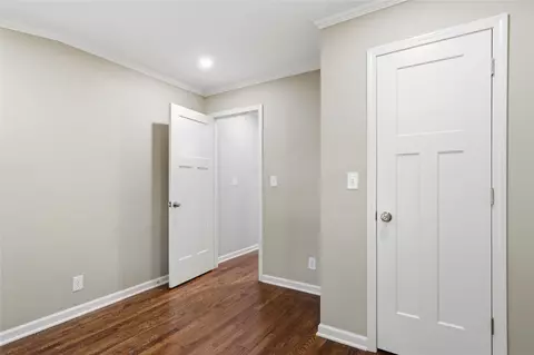 Bedroom - 332 E 45th Pl, Tulsa, OK 74105 photo 5 of 12