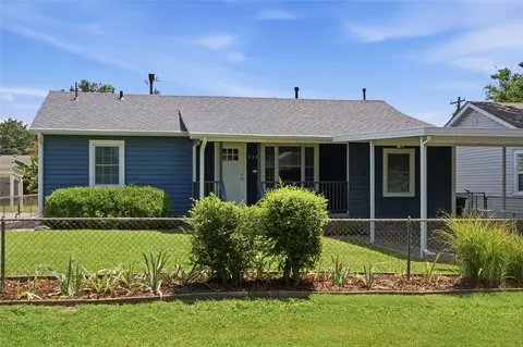 Exterior - 332 E 45th Pl, Tulsa, OK 74105 photo 3 of 12
