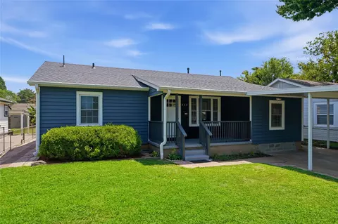 Exterior - 332 E 45th Pl, Tulsa, OK 74105 photo 6 of 13