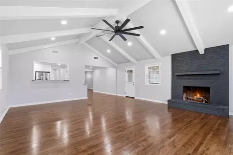 Living - 332 E 45th Pl, Tulsa, OK 74105 photo 12 of 13