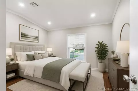 Bedroom - 332 E 45th Pl, Tulsa, OK 74105 photo 1 of 12