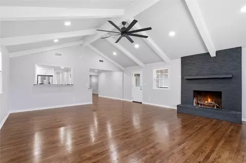 Living - 332 E 45th Pl, Tulsa, OK 74105 photo 12 of 13
