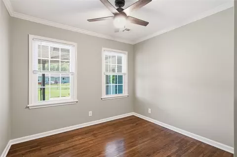 Bedroom - 332 E 45th Pl, Tulsa, OK 74105 photo 6 of 12