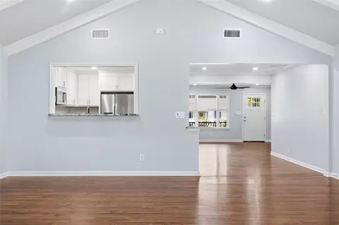 Living - 332 E 45th Pl, Tulsa, OK 74105 photo 9 of 13
