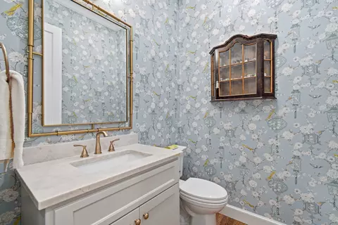 Bath - 1249 E 28th St, Tulsa, OK 74114 photo 7 of 9