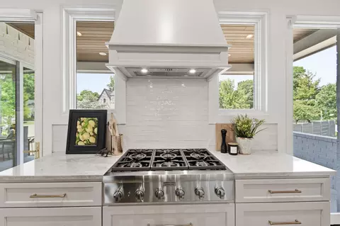 Kitchen - 1249 E 28th St, Tulsa, OK 74114 photo 7 of 7