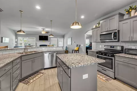 Kitchen - 25375 E 87th St S, Broken Arrow, OK 74014 photo 1 of 4