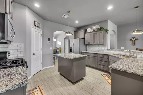 Kitchen - 25375 E 87th St S, Broken Arrow, OK 74014 photo 4 of 4