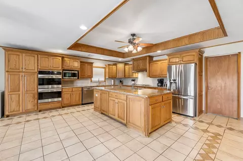 Kitchen - 344701 E 750 Rd, Agra, OK 74824 photo 2 of 7