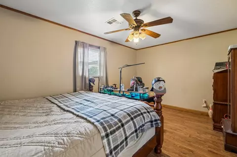 Bedroom - 344701 E 750 Rd, Agra, OK 74824 photo 8 of 10