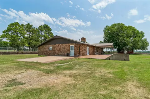 Exterior - 344701 E 750 Rd, Agra, OK 74824 photo 10 of 13