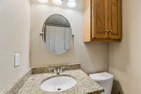 Bath - 344701 E 750 Rd, Agra, OK 74824 photo 5 of 6