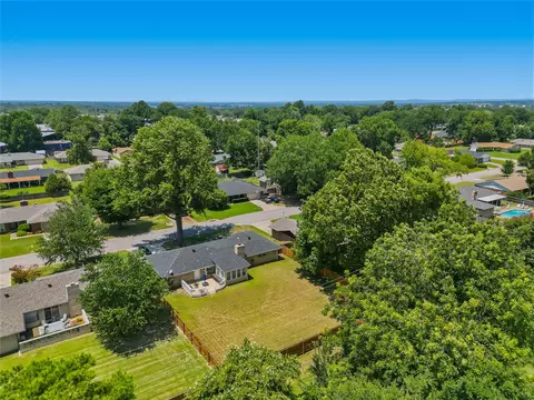 View/Area - 8217 Meadow Dr, Fort Smith, AR 72908 photo 9 of 11