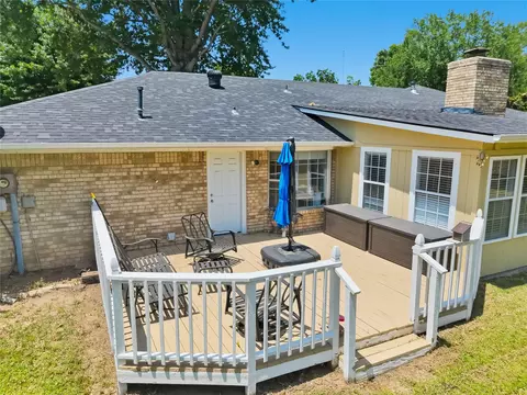 Exterior - 8217 Meadow Dr, Fort Smith, AR 72908 photo 6 of 10