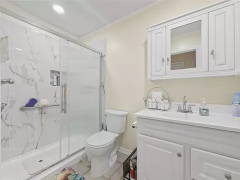Bath - 8217 Meadow Dr, Fort Smith, AR 72908 photo 1 of 4