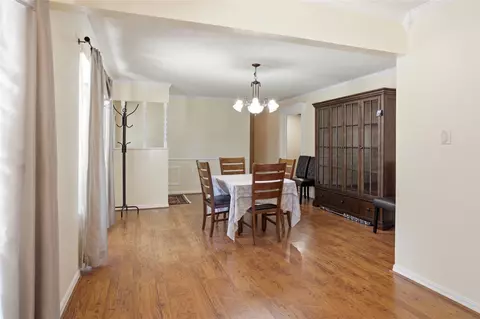Dining - 8217 Meadow Dr, Fort Smith, AR 72908 photo 2 of 4