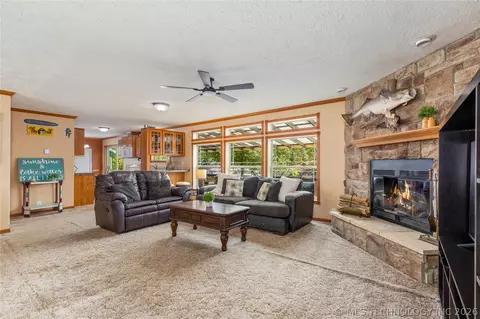 Living - 58700 E 336 Rd, Jay, OK 74346 photo 3 of 4