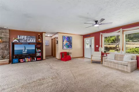Living - 58700 E 336 Rd, Jay, OK 74346 photo 2 of 4