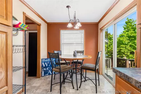 Dining - 58700 E 336 Rd, Jay, OK 74346 photo 1 of 2