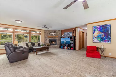 Living - 58700 E 336 Rd, Jay, OK 74346 photo 4 of 4