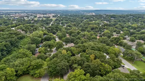 View/Area - 3447 E 76th St, Tulsa, OK 74136 photo 3 of 5