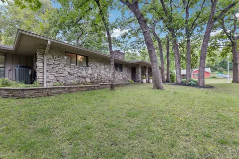 Exterior - 3447 E 76th St, Tulsa, OK 74136 photo 7 of 23