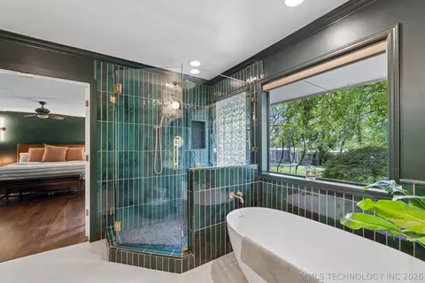 Bath - 3447 E 76th St, Tulsa, OK 74136 photo 7 of 8